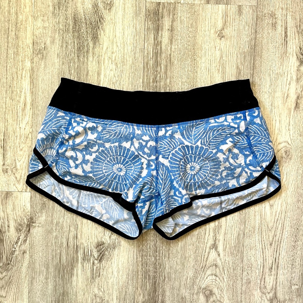 Lululemon Speed Up Short size 6